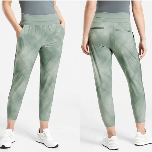 Athleta Pants - Athleta Nolita Slim Tapered Printed Crop Pant, 6 Petite